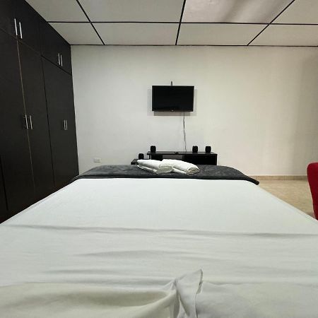 Апартаменты Acogedor Apartaestudio Ubicado En La Zona Rosa De Перейра Экстерьер фото